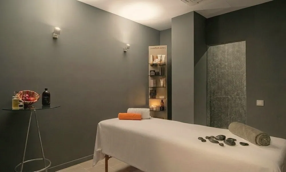 Massage room with hot stones